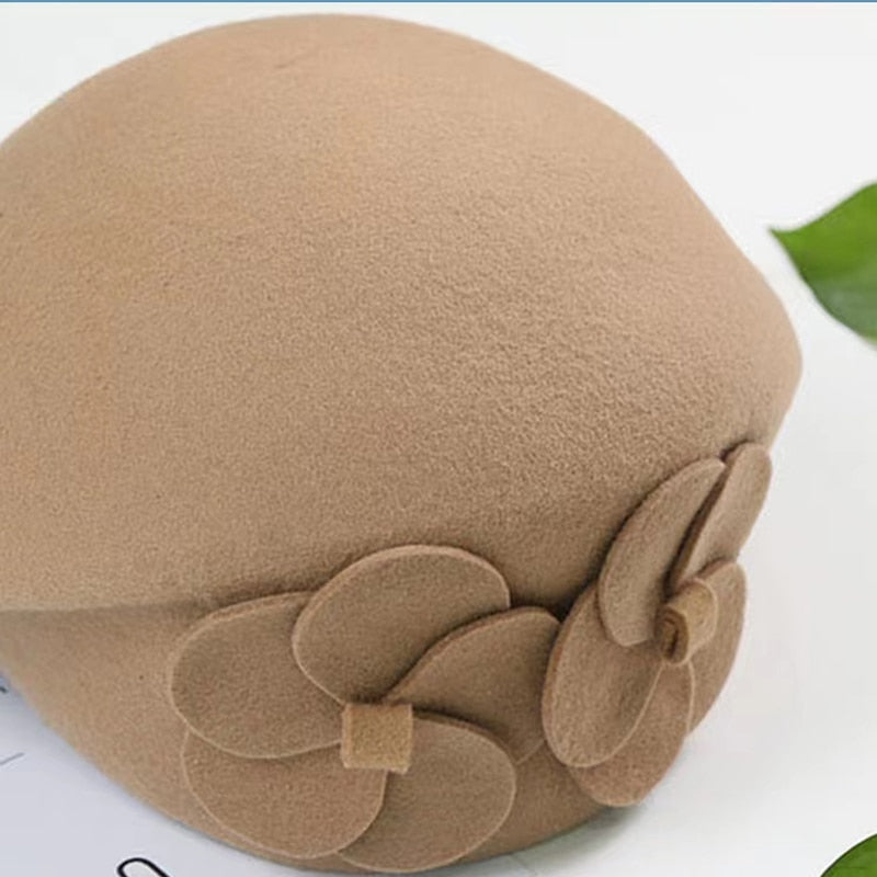 Wool Beret with Flower